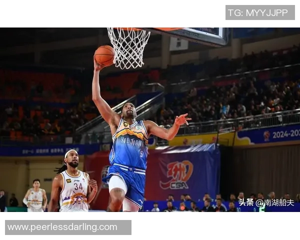 新疆男篮连续三年重金引援41分9篮板猛男加盟助力球队崛起