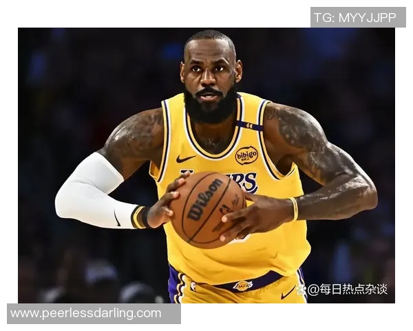 詹姆斯外线接球 突破急停三分命中