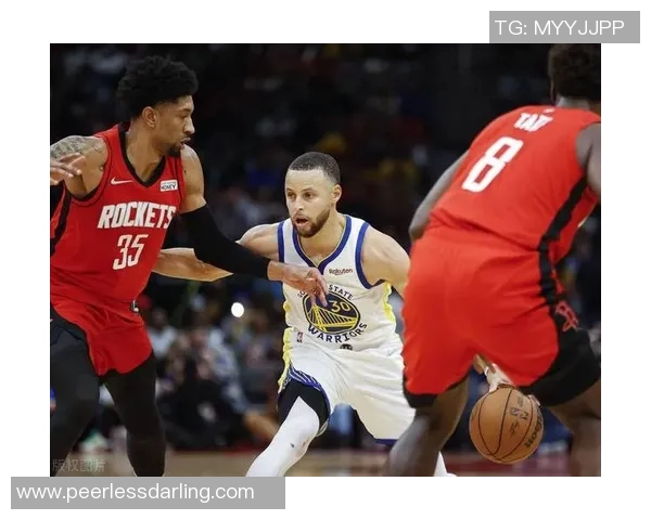 外线神准！马内克半场三分6投全中砍下18分8板 正负值+18！