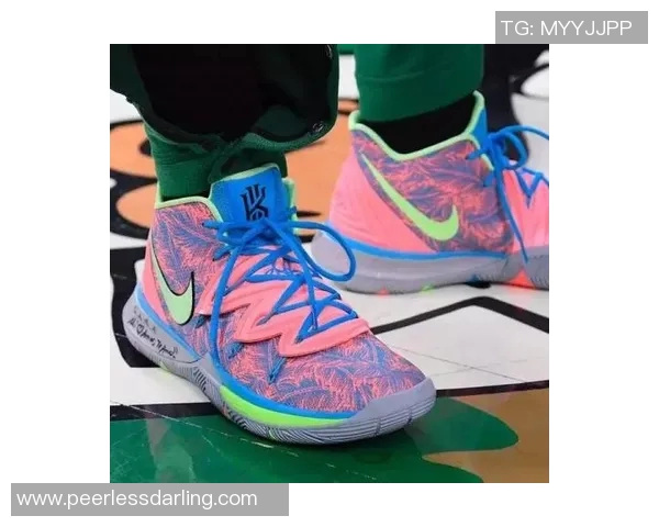 黑蓝配色酷不酷?杜克大学球员上脚球队专属KD 18 PE! 黑蓝配色酷不酷?杜克大学球员上脚球队专属KD 18 PE!