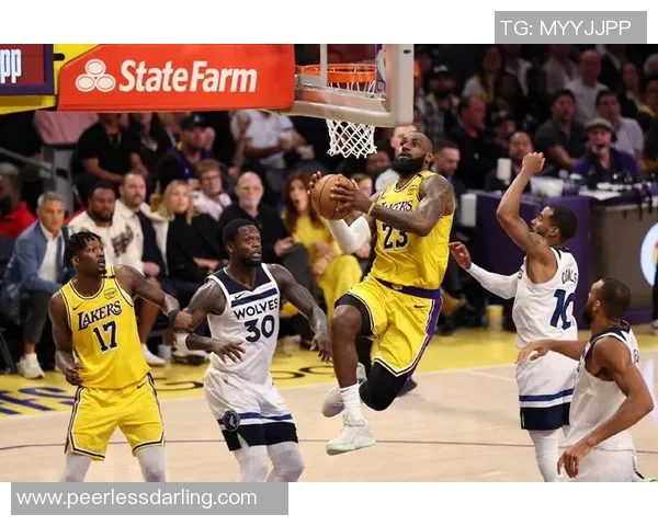 兰德尔0失误14助攻历史前锋第三,仅次于詹姆斯和伊戈达拉 兰德尔0失误14助攻历史前锋第三,仅次于詹姆斯和伊戈达拉