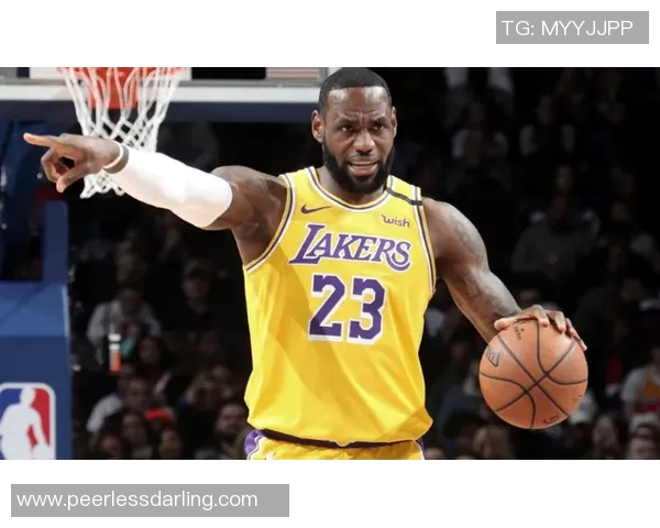 比尔·西蒙斯热议湖人东契奇挑衅犯规：连詹姆斯都忍不住感叹“太夸张了”